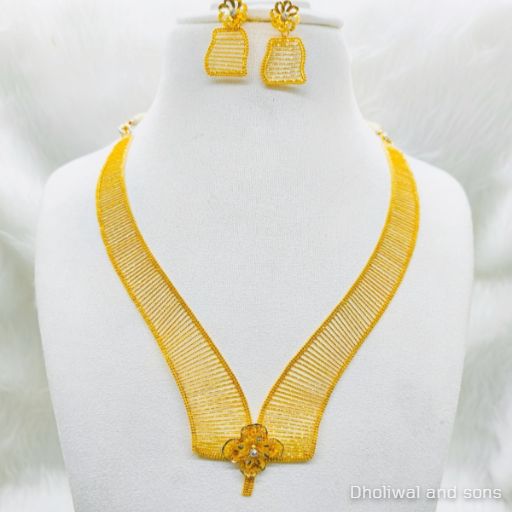 Turkey Short Gold Necklace